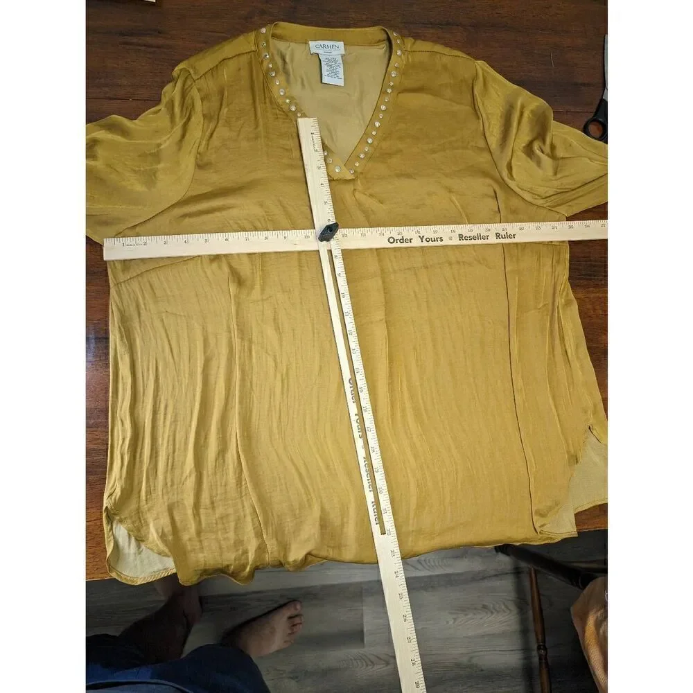 Carmen Marc Valvo Mustard Yellow Long Sleeve V Neck with Detailing Along Necklin - Picture 5 of 5